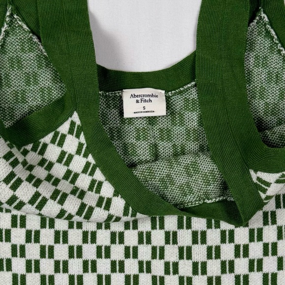 Abercrombie & Fitch Green Checkered Knit Crop Tank Top Women’s S - Picture 3 of 3